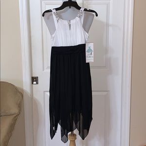 Brand new kids size 8 dress